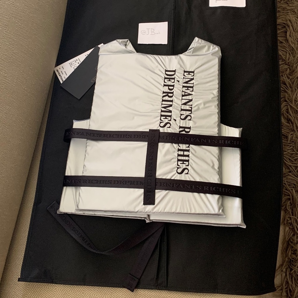 ERD Silver Lifevest
